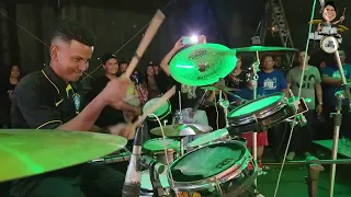 Tocando com a @BandaSomeLouvor 🔥❤️🥁