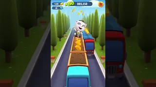 my cousin plays talking tom gold run and this is how it goes!