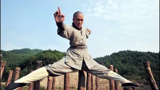 (Kung Fu Martial Arts Film) A boy used "Shadowless Kick" to defeat a master and gain instant fame.
