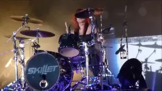 Skillet - Jen Ledger Drum Solo -  Live HD (Awakening Festival 2012)