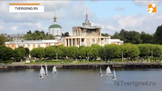 Момент обрушения здания Речного вокзала Твери