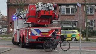 [Bijna aanrijding met fietser] Brandweer en politie met spoed naar een brand in Zwijndrecht