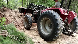 F800 Dump Truck Fail! Mahindra 6000 Moving Dirt  MAN TIME!