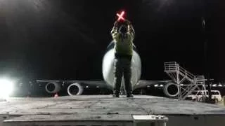 Nighttime Aircraft Marshalling - Cathay Pacific Cargo 80 Arrival [B-LJB] Boeing 747-8F [11.08.2014]