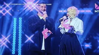 Дава и Лера Кудрявцева на Муз ТВ про учебу