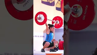 Giulia Imperio (49kg 🇮🇹) snatching 80kg / 176lb! #snatch #slowmotion #weightlifting