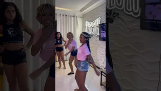 Batalha de tik tok: Gemeas X Kauezinho e Emily