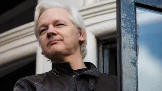 Reports CIA explored assassinating Julian Assange