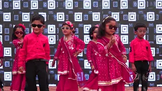 Cute Girls & boys giving performance on Gulabi Sarara