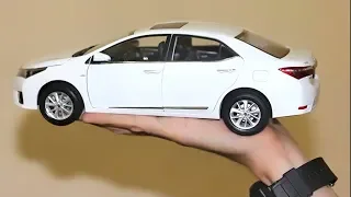 Unboxing of Toyota Corolla Altis 2014 1:18 Diecast Model Car