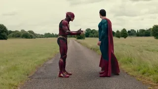 Flash vs Superman Apostando corrida Dublado (Liga da Justiça 2017)