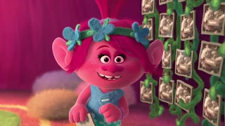 Trolls Holiday Clip "Trolls Bunker"