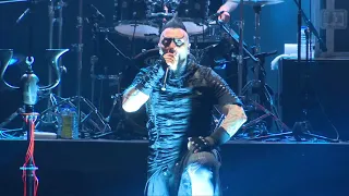 Hayko Cepkin - Intro Yuh Yuh  (Concert Live) (İzmir Gündoğdu Meydanı - 19 Mayıs 2019)