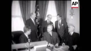 JOHN F KENNEDY AND DIEFENBAKER - NO SOUND
