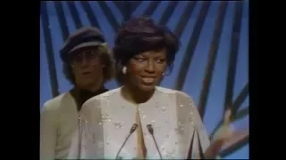 Natalie Cole Wins Soul Female - AMA 1978