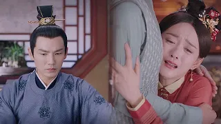 Scheming concubine grabs things and is mercilessly warned by the male protagonist