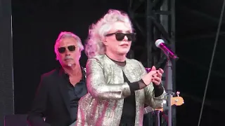 Blondie "Sunday Girl" live @ Dog Day Afternoon, Crystal Palace Park London 01/07/2023