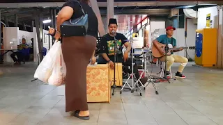 Dengarlah Bintang Hatiku - DEMEISES (Cover by One Avenue Buskers)