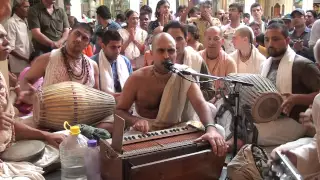 24Hours Kirtan - HG Vrindavan Das