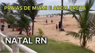 Praia de Miami e praia de areia preta com campeonato de beach tênis