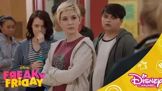 Freaky Friday | De Gymzaal | Disney Channel BE