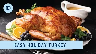 EASY Roast Turkey & Gravy Recipe (FOOLPROOF & JUICY!)