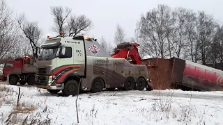 Грузовой эвакуатор, спасаем VOLVO FH