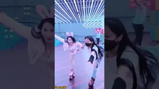 girls skating video the China #skatingvideos #skating #skater #skatelife #skating shorts #lovesong