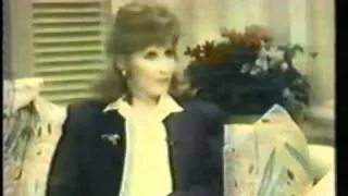 Stefanie Powers - A conversation with Dinah 1990