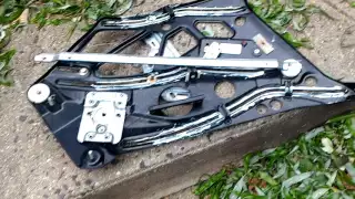 Mercedes W140 coupe rear window regulator