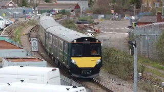 GWR Class 230 Battery Train Approaching West Ealing (WEA)