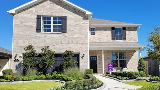 Step Inside This New Spacious 5 bedroom Home In The sought after Community of AURORA in Katy Texas