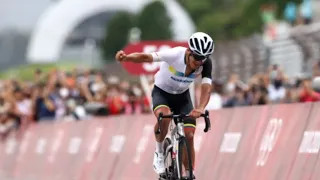 Richard Carapaz secures spectacular gold in men's cycling road raceL 2021