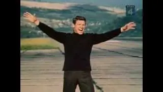 Eduard Khil (mr. trololo) - singing Land of the living (Terre des hommes) english subs