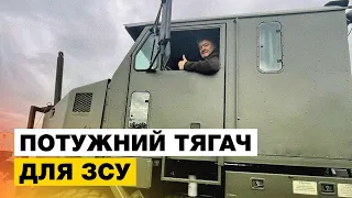 💪🏻Порошенко везе з Британії найбільший танковий тягач Oshkosh!