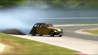 Drifting Citroenem 2CV