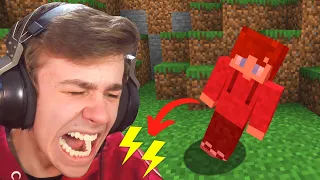 Minecraft But I Get Shocked if I Take Damage