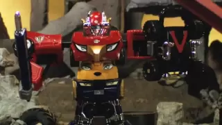 Power Rangers RPM: DX High Octane Zord