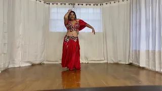 Nour el Hana  Dancing to (Hayart Albi Maak)