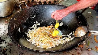 This Uncle Makes the Best Char Kway Teow in Malaysia?! | 35 Year Shop | Malaysia Street Food | 炒粿条