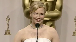 Renée Zellweger @ The Academy Awards 2004