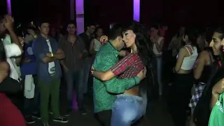 Asi se baila bachatA