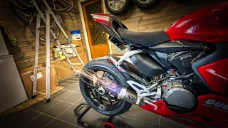 Ducati Panigale V2 with Austin Racing GP1 exhaust.🔥🔥