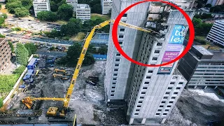 Extreme Dangerous Building Demolition Skills, Heavy Equipment Excavator Machines Destroy Building