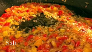 How To Make Menemen | Turkish 💯🔝 Recipe (Turkish Egg Dish With Cheese And Tomato Sauce) - -Şakşuka.