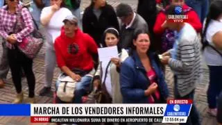 Vendedores ambulantes protestan en varios puntos de Bogotá