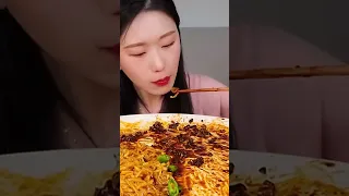 ASMR 내돈내산 찐 리뷰!!엄청 매운 틈새카레라면 틈새짜장라면 먹방  8 Spicy curry ramen, Black Bean Noodles 🔥 MUKBANG 08