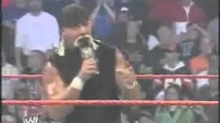 Hulk Hogan saves Hornswoggle