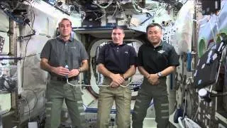 NASA Administrator Bolden Calls Orbital Sciences and ISS Crew on Success of Cygnus Arrival