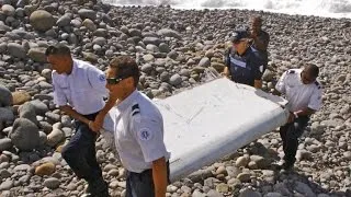 Malaysia seeks help to find more possible MH370 debris